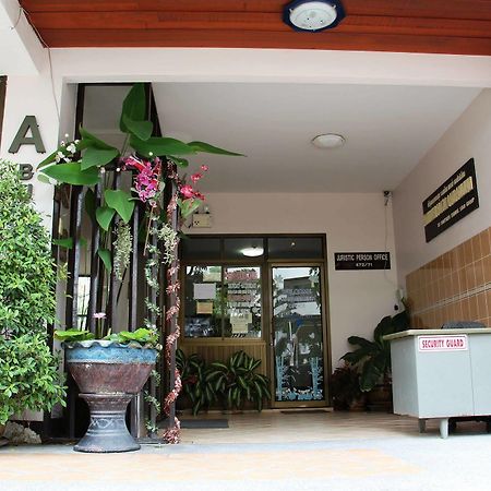 Jomtien Good Luck Apartment Buitenkant foto