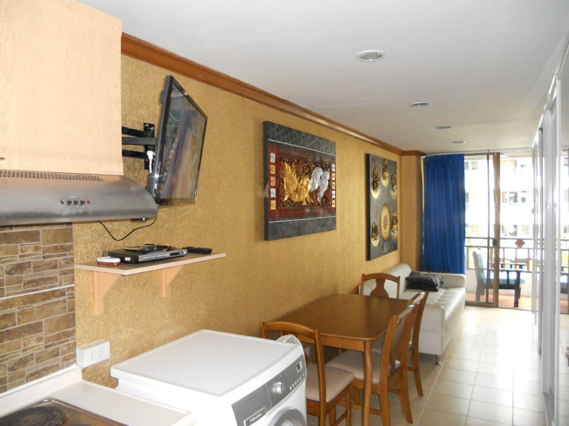 Jomtien Good Luck Apartment Buitenkant foto
