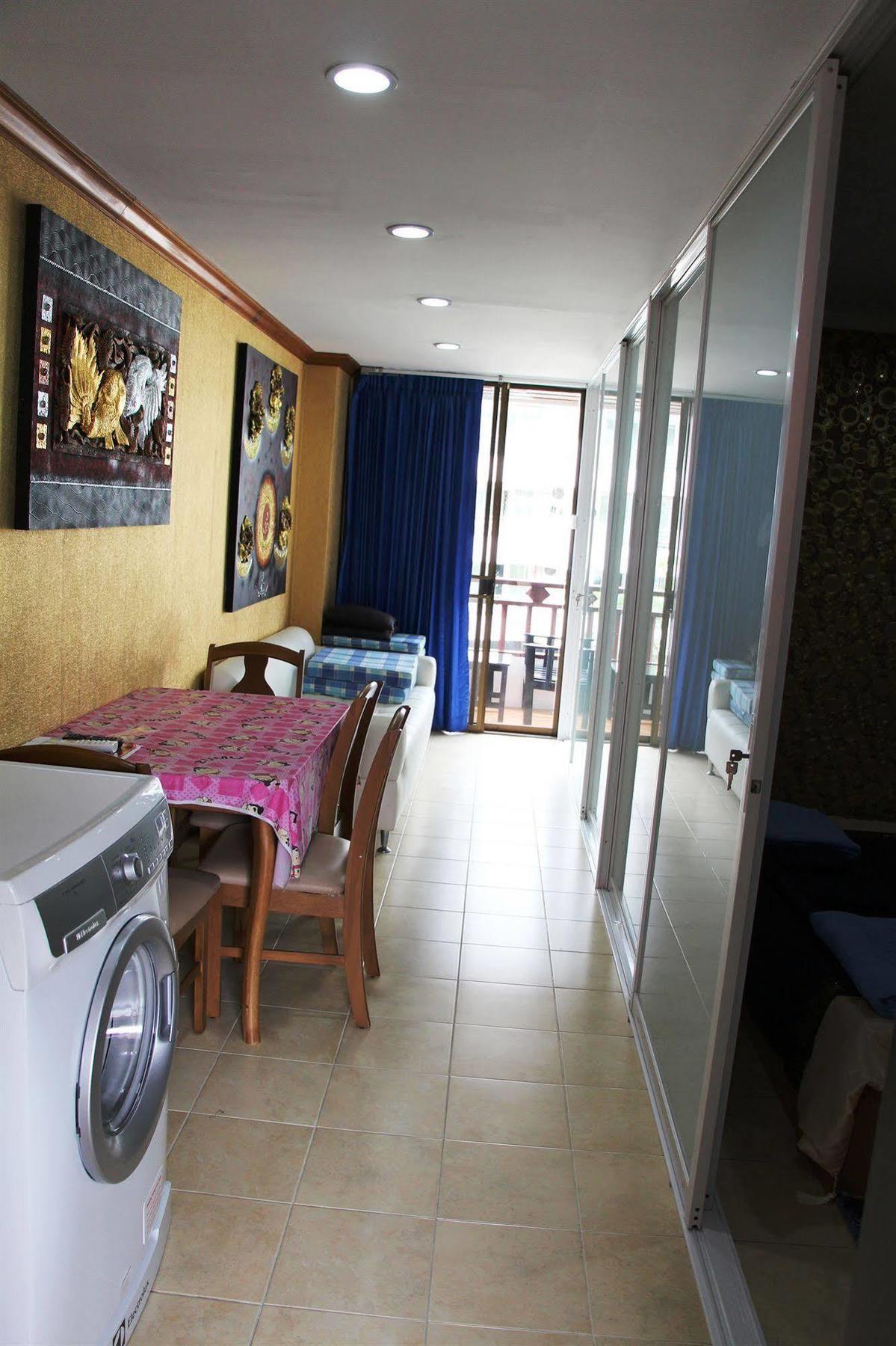 Jomtien Good Luck Apartment Buitenkant foto